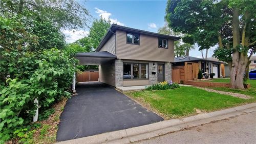 410 Pinetree Cres, Cambridge, ON, N3H4X5 | Card Image