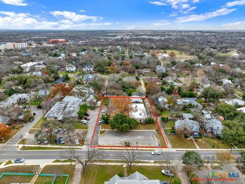 715 W Hopkins St, San Marcos, TX, 78666-4315 | Card Image