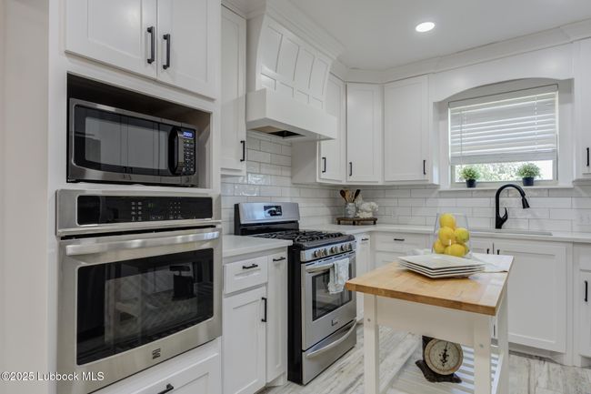 1205 Garland St, House other with 4 bedrooms, 3 bathrooms and null parking in Plainview TX | Image 21