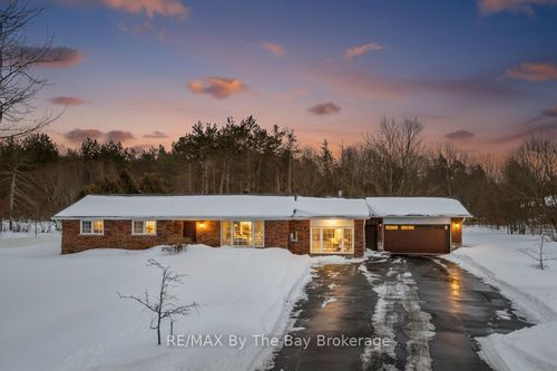 111 Balm Beach Rd E, Tiny, ON, L0L2J0 | Card Image