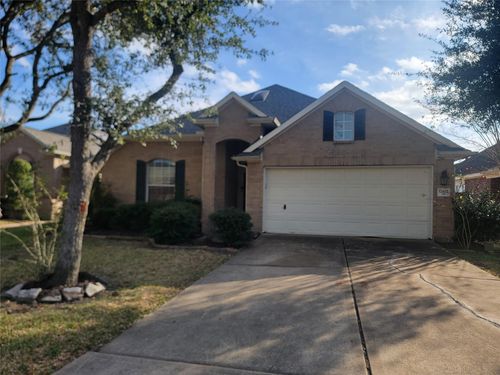 12402 Shady Brook Dr, Pearland, TX, 77584-8014 | Card Image