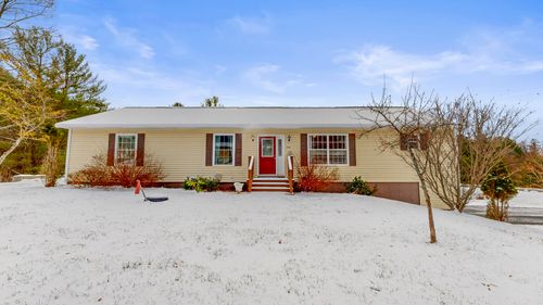 233 Middle Street, Farmington, ME, 04938 | Card Image