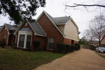 4838 Sturbridge Ln, House other with 2 bedrooms, 2 bathrooms and null parking in Memphis TN | Image 1