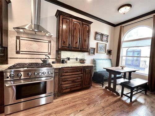 unit-c-1241 W 24th St, Houston, TX, 77008-1982 | Card Image