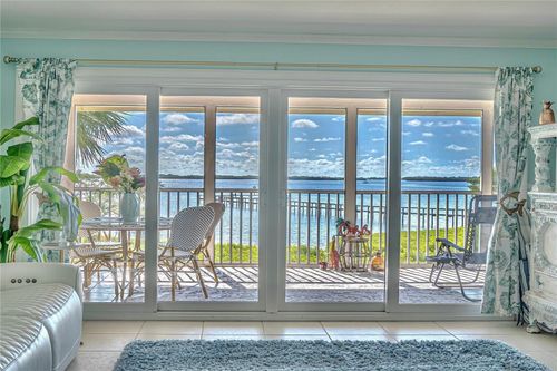 749 Manatee Ave, HOLMES BEACH, FL, 34217-1989 | Card Image