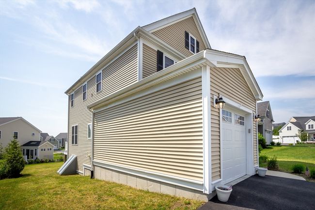 40 Pheasant Run Ct, House other with 3 bedrooms, 3 bathrooms and null parking in Wrentham MA | Image 7