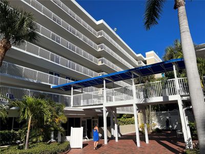 5255 - 5500 Gulf Boulevard, Condo with 1 bedrooms, 1 bathrooms and null parking in St Pete Beach FL | Image 3