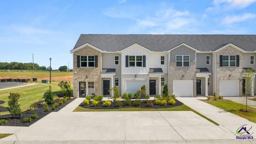 208 Kenmore Cir, Perry, GA, 31069-8001 | Card Image