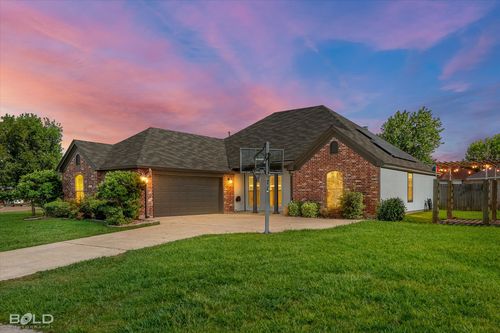 5510 Meadowsweet Cir, Bossier City, LA, 71112-8820 | Card Image