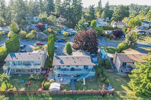 128 Paddock Pl, View Royal, BC, V9B5G2 | Card Image