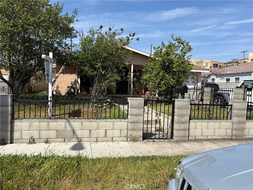 4425 E 57th St, Maywood, CA, 90270-2901 | Card Image