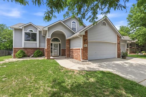 807 N Linden Ln, Derby, KS, 67037-3558 | Card Image