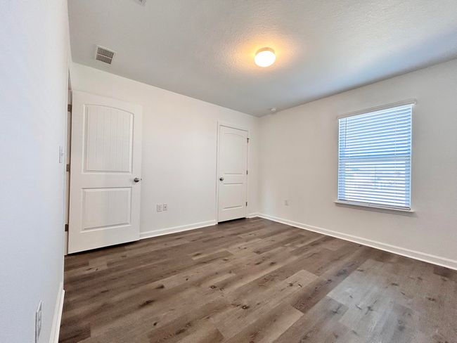 29 Upstairs Bedroom 1 | Image 30