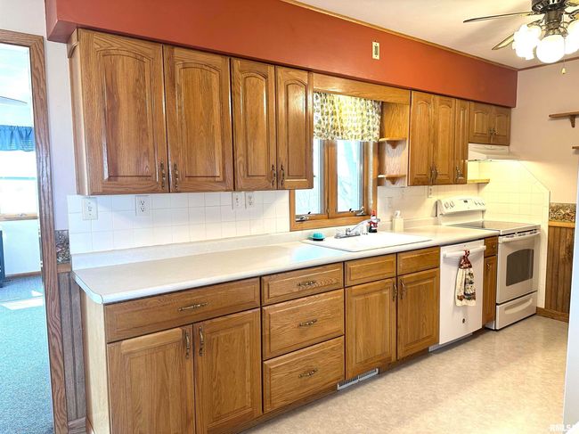 37511 Highway 64, House other with 3 bedrooms, 2 bathrooms and null parking in Preston IA | Image 12