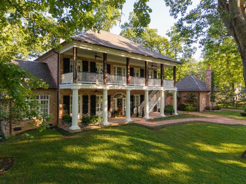 6108 Robin Hill Rd, Nashville, TN, 37205-3230 | Card Image
