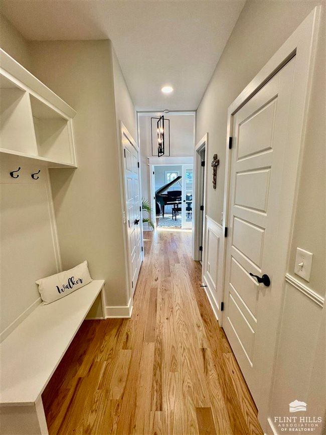 4412 Grande Bluffs Ct, House other with 5 bedrooms, 5 bathrooms and null parking in Manhattan KS | Image 6