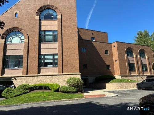 1077 Bridgeport Ave, Shelton, CT, 06484-4622 | Card Image