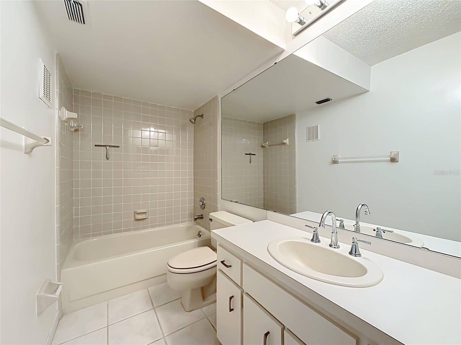 Residential in ALTAMONTE SPRINGS 3