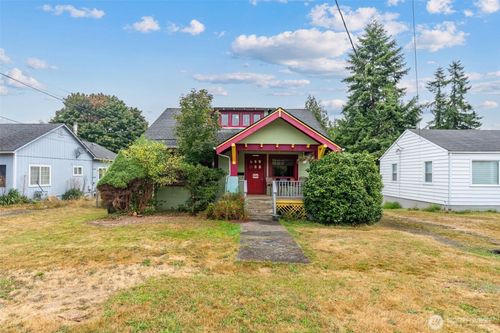 853 Fowler St, Raymond, WA, 98577-4610 | Card Image