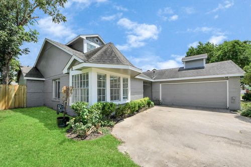 11910 Green Glade Dr, Houston, TX, 77099-3222 | Card Image