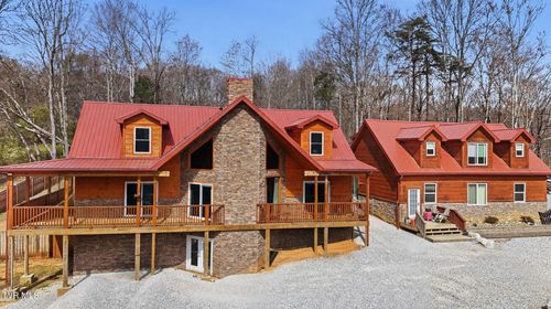 8521 Parker Dr, Corryton, TN, 37721-2107 | Card Image