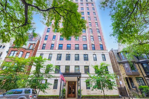 apt-4b-73 Elm St, CHICAGO, IL, 60611-1004 | Card Image
