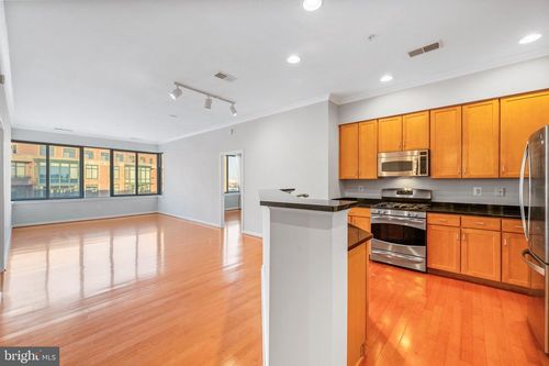 apt-ph07-2220 Fairfax Dr, ARLINGTON, VA, 22201-6634 | Card Image