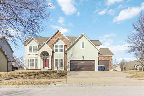 9230 N Kentucky Ave, Kansas City, MO, 64157-8610 | Card Image