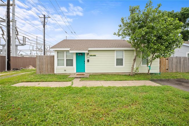 507 S Arch St, Home with 18 bedrooms, 6 bathrooms and null parking in Aransas Pass TX | Image 31