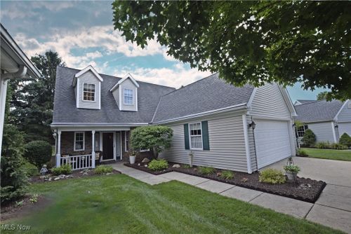 8472 Waterside Drive, Sagamore Hills, OH, 44067 | Card Image