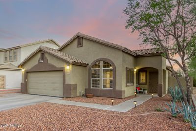 9053 E Hillview Circle, House other with 3 bedrooms, 2 bathrooms and null parking in Mesa AZ | Image 3