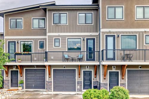 18-101 River'S Bend Gate, Dead Man's Flats, AB, T1W0K5 | Card Image