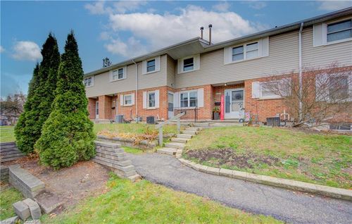 3-440 Pioneer Dr, Kitchener, ON, N2P1H6 | Card Image