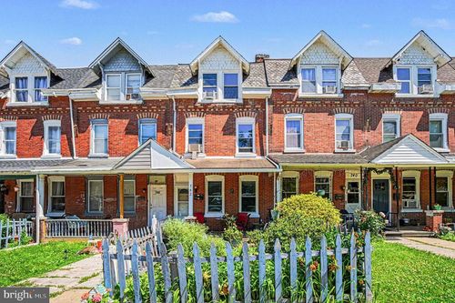 742 Haws Ave, NORRISTOWN, PA, 19401-3735 | Card Image