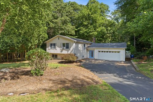 22 Devonshire Dr, Gales Ferry, CT, 06335-1110 | Card Image