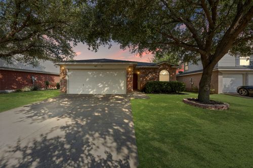 617 Bluejay Dr, Saginaw, TX, 76131-4891 | Card Image