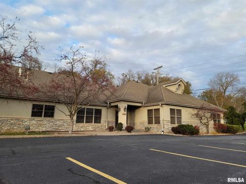 2-4720 38th Ave, Moline, IL, 61265-6716 | Card Image