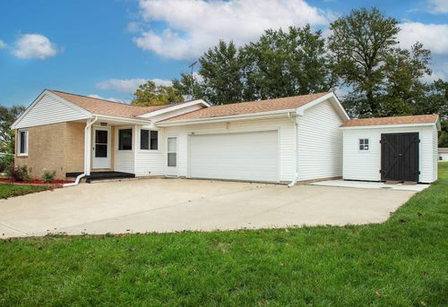 1401 24th St, Eldora, IA, 50627-1529 | Card Image