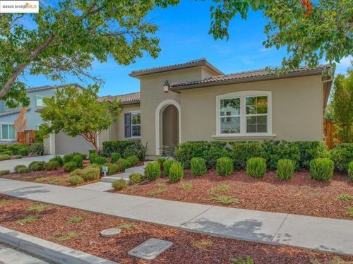 158 Continente Ave, Brentwood, CA, 94513-1967 | Card Image