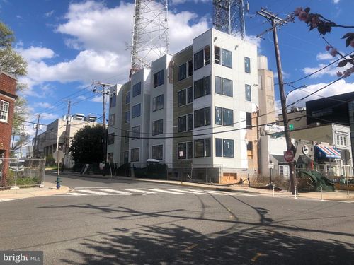 4633 41st St Nw, WASHINGTON, DC, 20016-1831 | Card Image