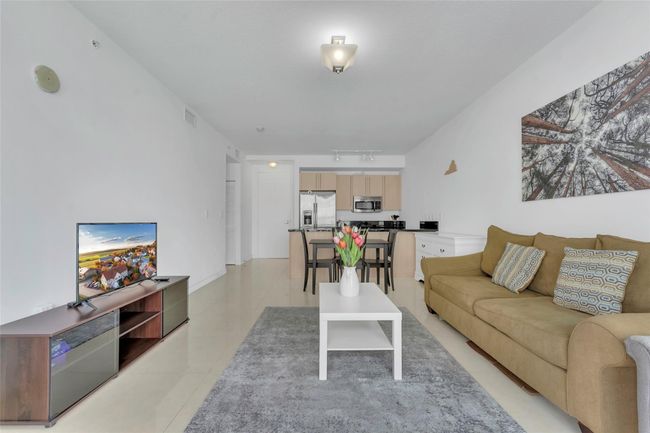 APT-1224N - 1111 Sw 1 St Ave, Condo with 1 bedrooms, 1 bathrooms and null parking in Miami FL | Image 4