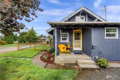 427 Garfield Street, House other with 2 bedrooms, 1 bathrooms and 1 parking in Sumas WA | Image 2