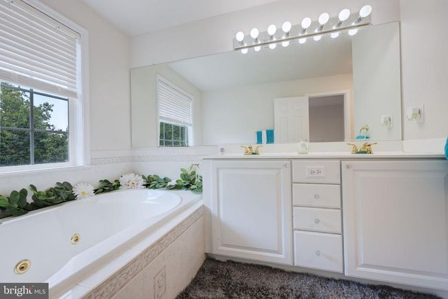 17455 Kagera Dr, Townhouse with 3 bedrooms, 4 bathrooms and null parking in DUMFRIES VA | Image 27