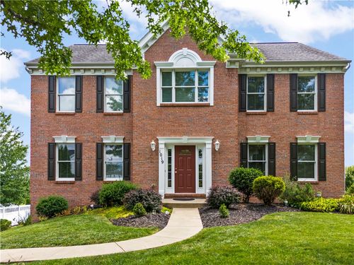 1019 Greenfield Dr, Canonsburg, PA, 15317-8597 | Card Image