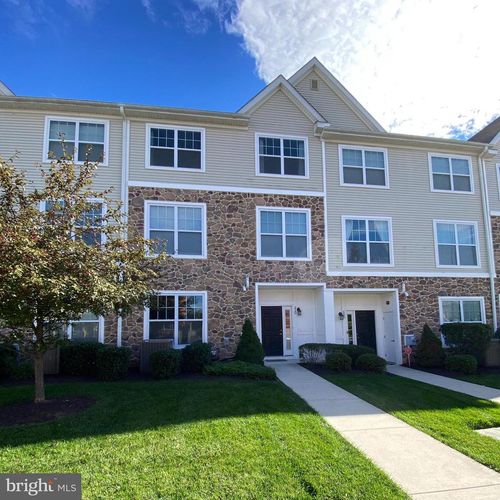 310 E Barnard St, WEST CHESTER, PA, 19382-3114 | Card Image