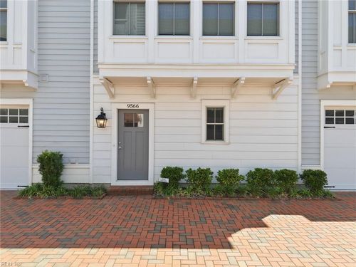 9566 Shore Dr, Norfolk, VA, 23518-1725 | Card Image