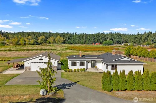 1839 Wellington Dr, Oak Harbor, WA, 98277-8477 | Card Image