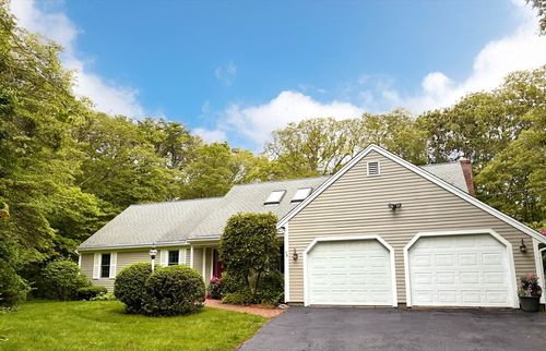 160 Coachman Ln, West Barnstable, MA, 02668-1717 | Card Image
