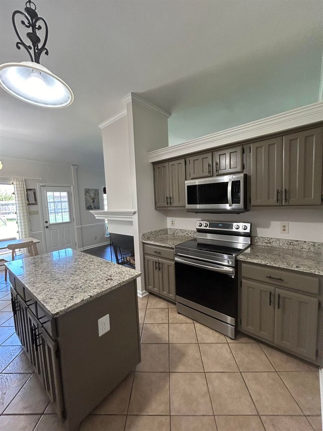 574 Tara Oaks Cv, House other with 4 bedrooms, 2 bathrooms and null parking in Collierville TN | Image 6