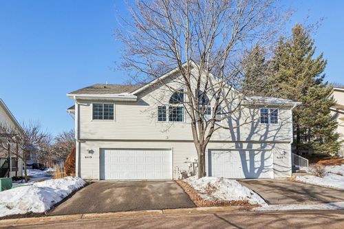 6112 Creek Line Dr, Minnetonka, MN, 55345-6240 | Card Image
